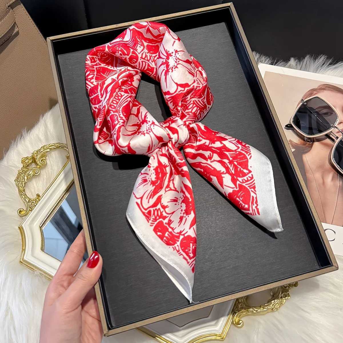 Egant 2756inch Floral Print 70cm Square Beach Satin Scarf Casual Egant Thin Breathab Neck Wen Wrap Hair ScarvesW251021