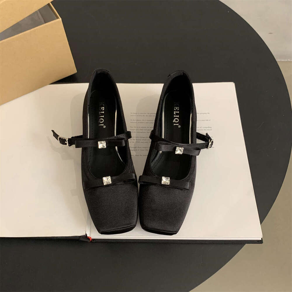 Designer Shoe Silk Satin Silver Single for Women New Bowknot French Style Elegant Fairy Dress with Chunky Heels Mary Jane Shoes