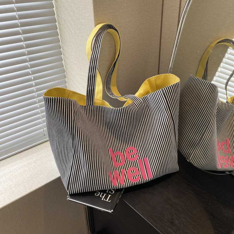 Casual Large Stripe Womens Shoulder Bag 2025 New Fashion Commuter Tote Bag High Capaci Canvas Handbag for Youth bolso mujerXJ251021
