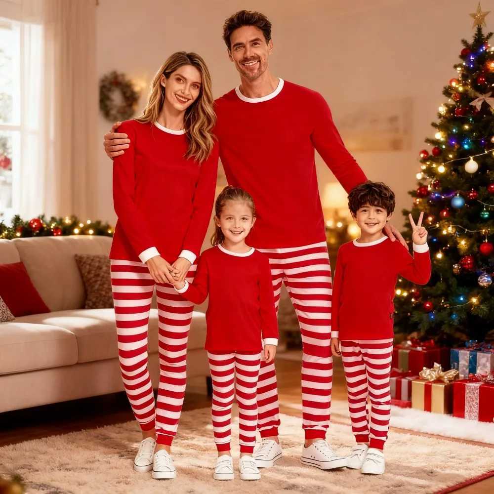 Family Christmas Pajamas Sets Striped Pijamas Familiares Set Couples Sleepwear Family Matching Outfits Girls Boys Xmas Homewear L251021WNGY