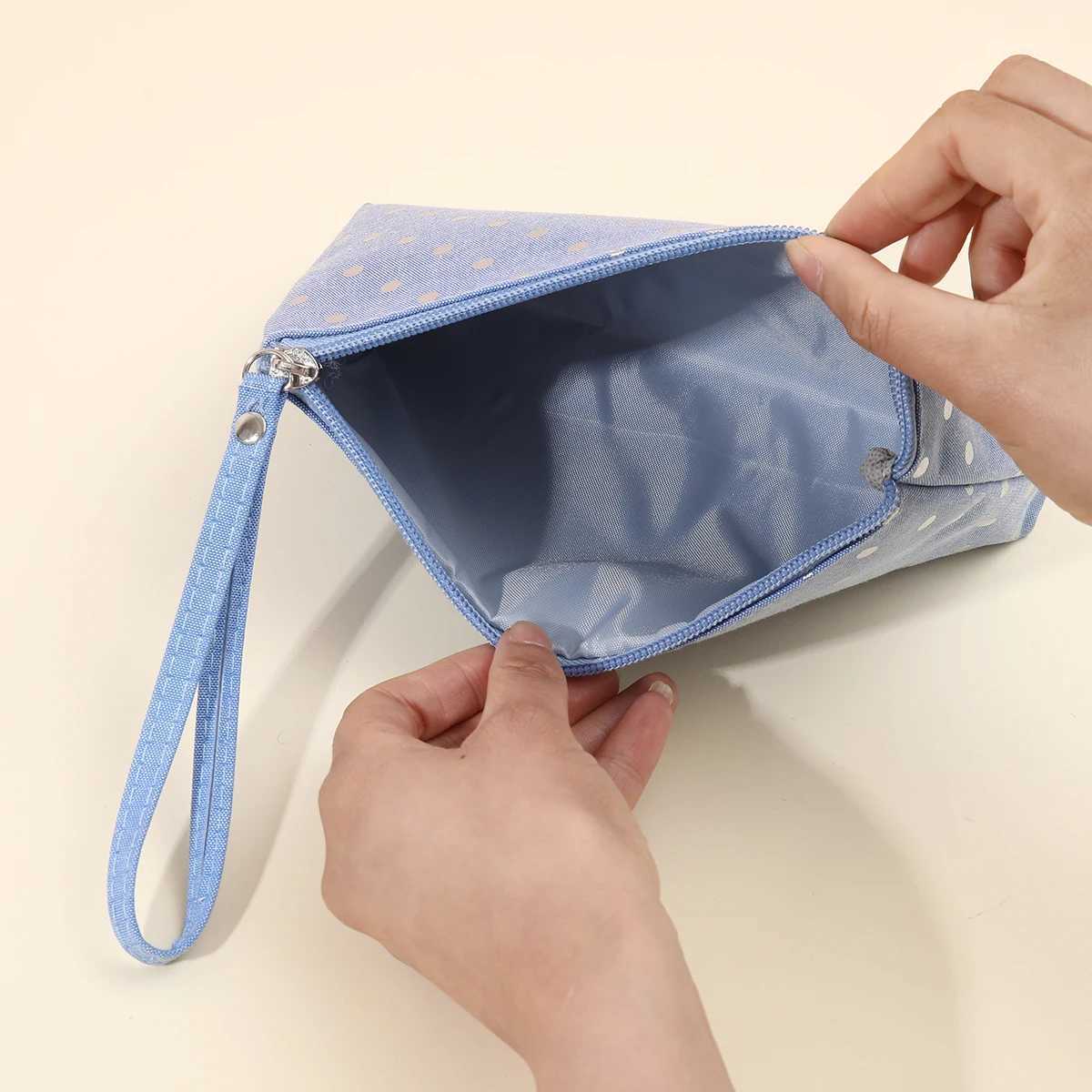 Casual Hand Carry Cosmetic Bag Waterproof Canvas Wavelet Dot Wash Storage PouchW251021