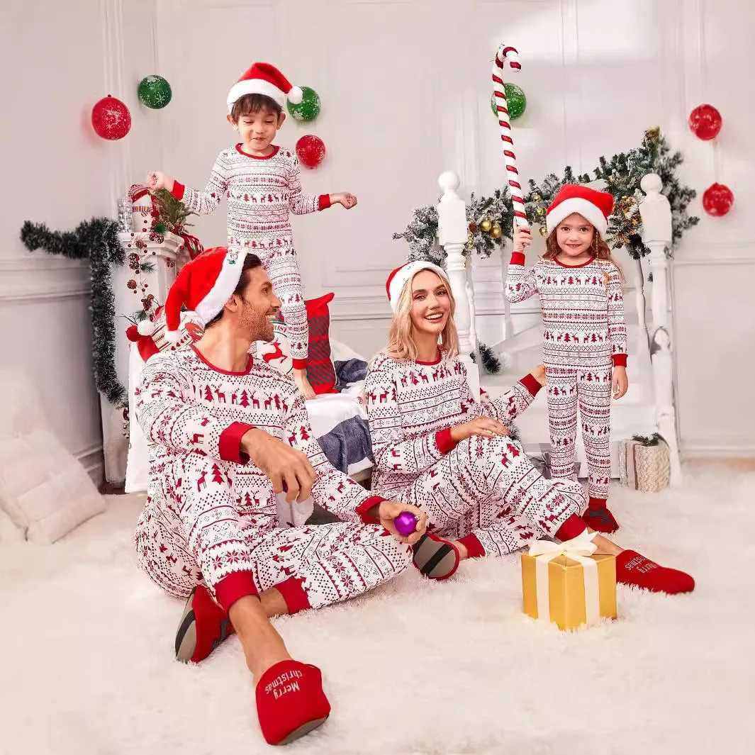 Red New Year atmosphere 2025 Christmas Family Pack Family New Year set Christmas cotton soft family pajamas Home set L251021STAA