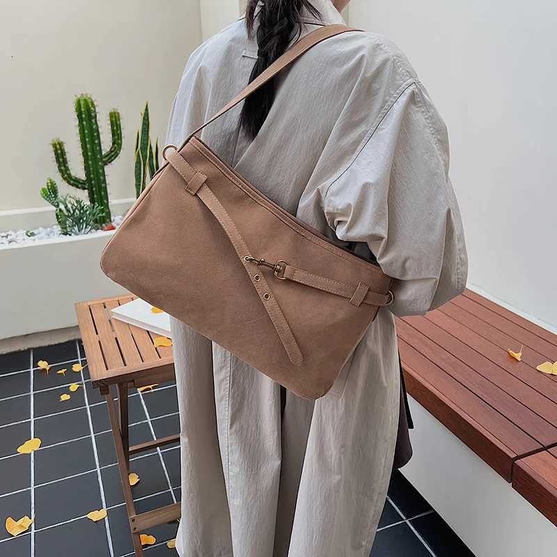 Classic Faux Suede Armpit Bag for Women Exquisite Square Shoulder Purse Stylish Autumn Winter Minimalist Designer Underarm ToteXJ251021