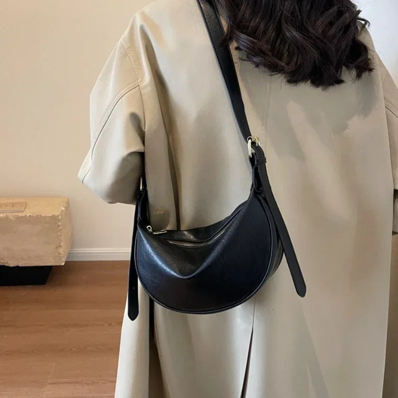 Crossbody Bags for Women Large Capacity Handbags Solid Soft Shoulder Bags Female Casual Travel Hobos Bag Vintage Sac 251015