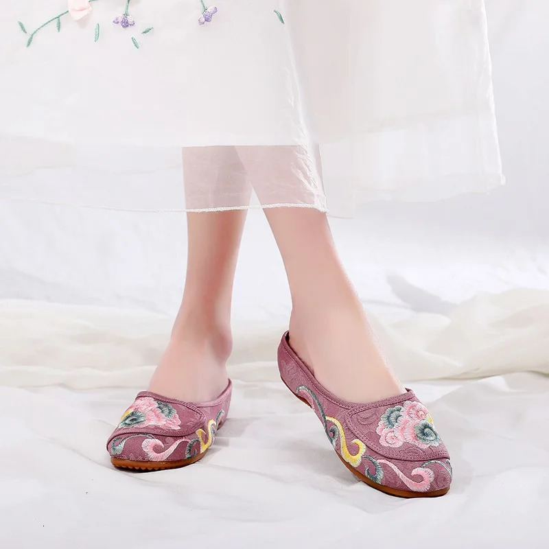 Veowalk Women Jacquard Fabric Slippers Mules All Seasons Vegan Ladies Comfortable Slide Flat Shoes Chinese Embroidery 251011