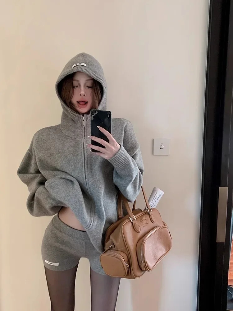 Y2k American Grey Retro Knitted Zipper Hoodie Womens High Waist Shorts TwoPiece Korean Fashion Loose Sweatshirt Suit 251017
