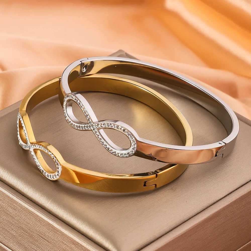Womens Zircon Hollowed Out 8shaped Stainless Steel Infinity Bracelet Non Fading Birthday Party Girlfriend Bangle Gift J251021