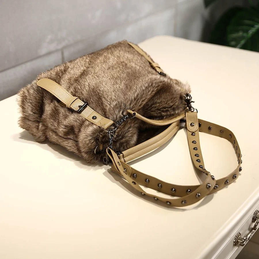 Women Soft Plush Hand Bag Winter Camel Rivets Large Capacity Tote Bags Female Underarm Bags Faux Fur Shoulder Crossbody Bag 251021