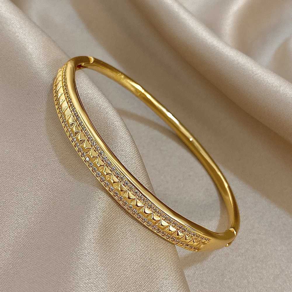 Vintage Zircon Geometric Square Cuff Bracelets for Women Fashion Gold Plated Copper Stacking Bangle Bracelet Jewelry Gifts J251021