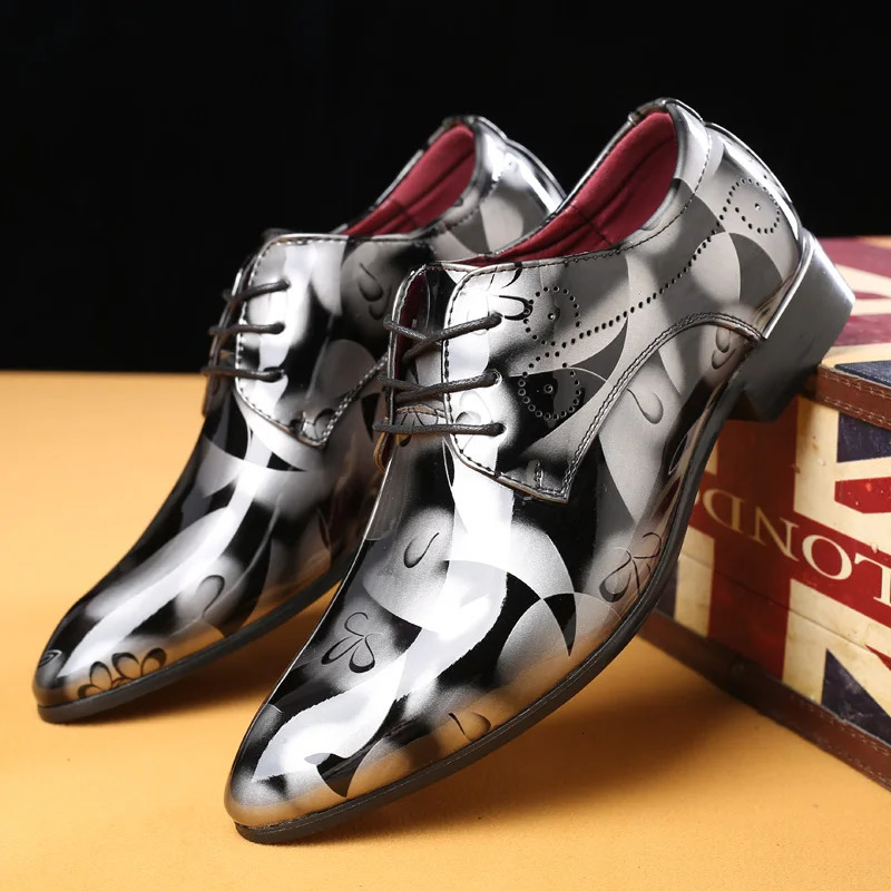 Fashionable British Plus Size Mens Shoes Glossy Business Casual LaceUp Shoes 251021