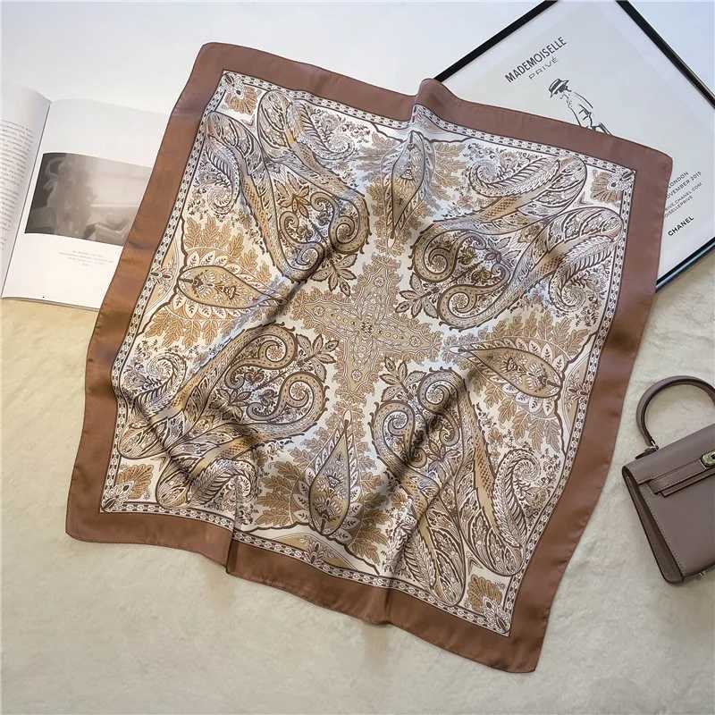 Vintage Paisley Printed Bandana Scarf Lightweight Soft Satin Stylish Versatile Neck Scarf For Women Hairbands Headscarf W251021