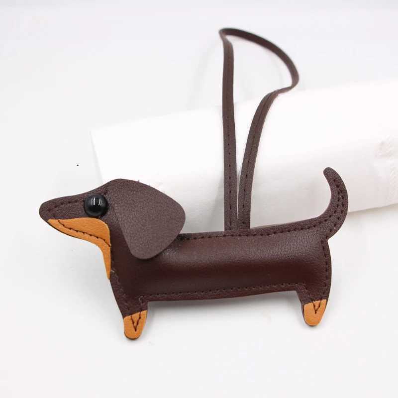 New Dachshund Leather Pu Luggage Pendant Cute Puppy Backpack Key Chains for Women W251021