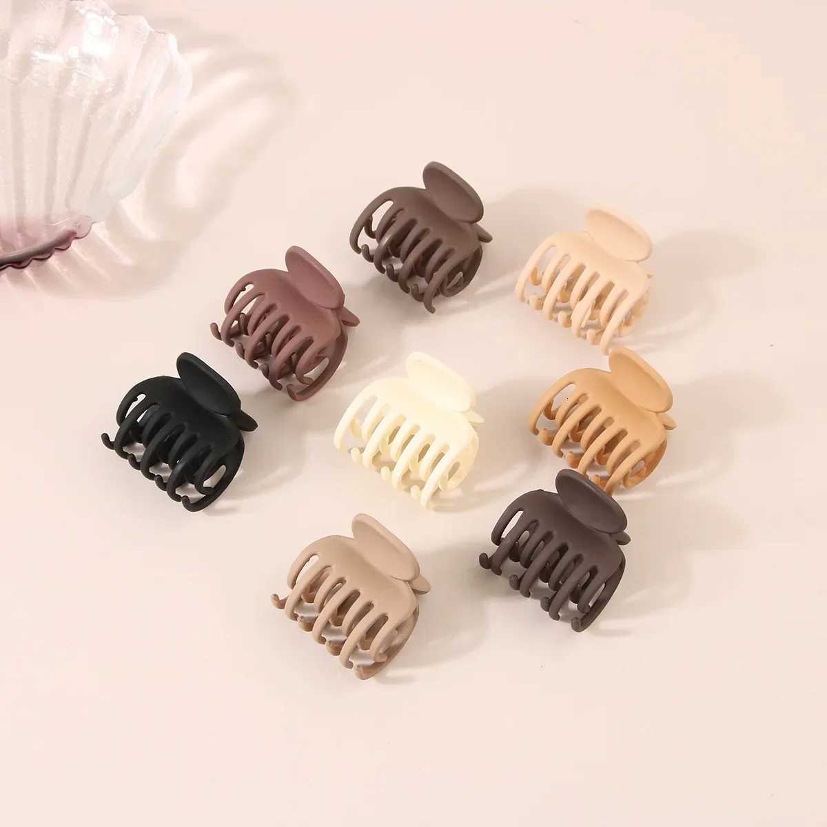 New Fashion Medium Hair Claw Clips Nonslip Crab Square Matte for Women Girls Strong Hold Banana Clips Shark Hair ClipW254021