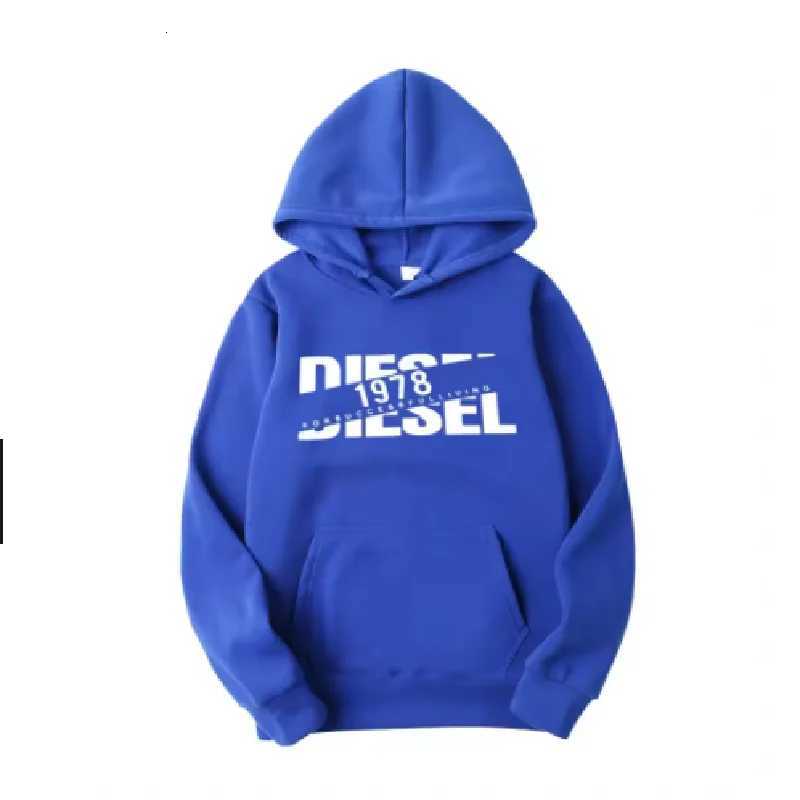 Mens hooded sweatshirt for autumn and winter warm and windproof comfortable long sleeved top jogging hooded sweatshirt W251021