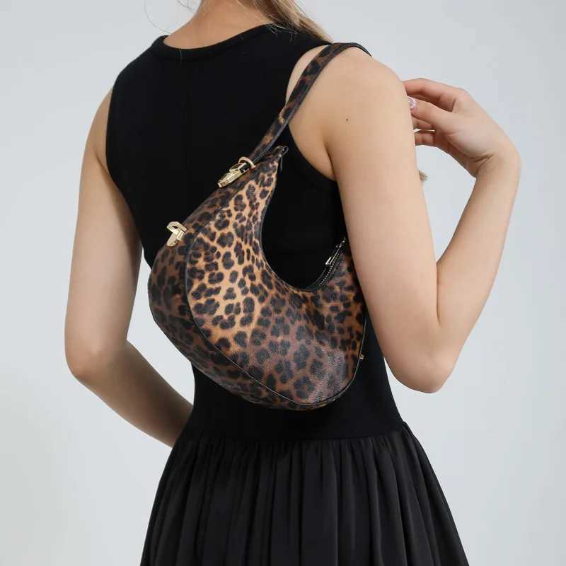 Cow Prints Underarm Shoulder Bags For Women French Style Small Crossbody Phone Bag Luxury Designer Versatile HandbagsXJ251021