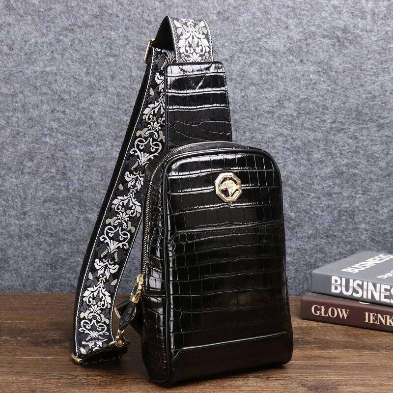 New Men's Crocodile Print Chest Genuine Fashion Casual Leather Retro Multi-Function Shoulder Bag 251021