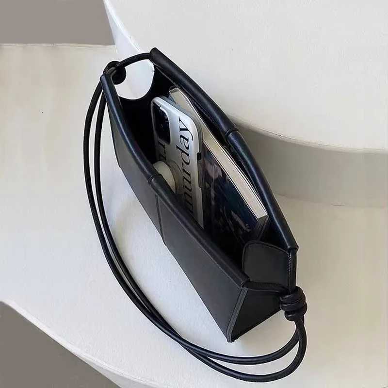 2025 Niche Design New Womens Bags Height Texture Ins Korean Style Cold Style Underarm Bag Women Square Sling Bag Shoulder BagXJ251021