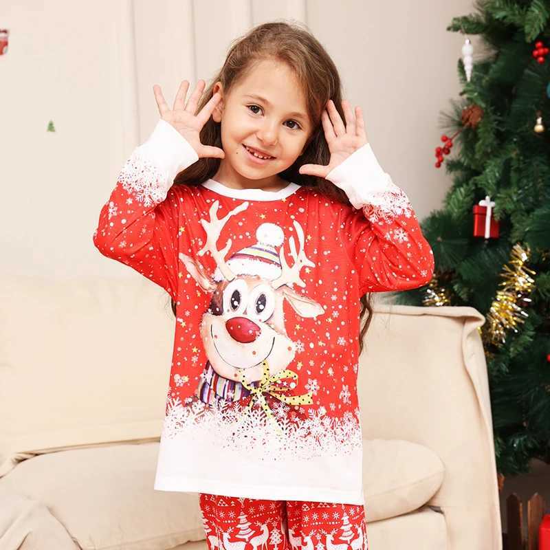 Christmas Family Matching Pajamas Clothes Set 2026 New Year Xmas Pyjamas Father Mother Kids Couples Family Look Sleepwear Outfit L251021WQZE