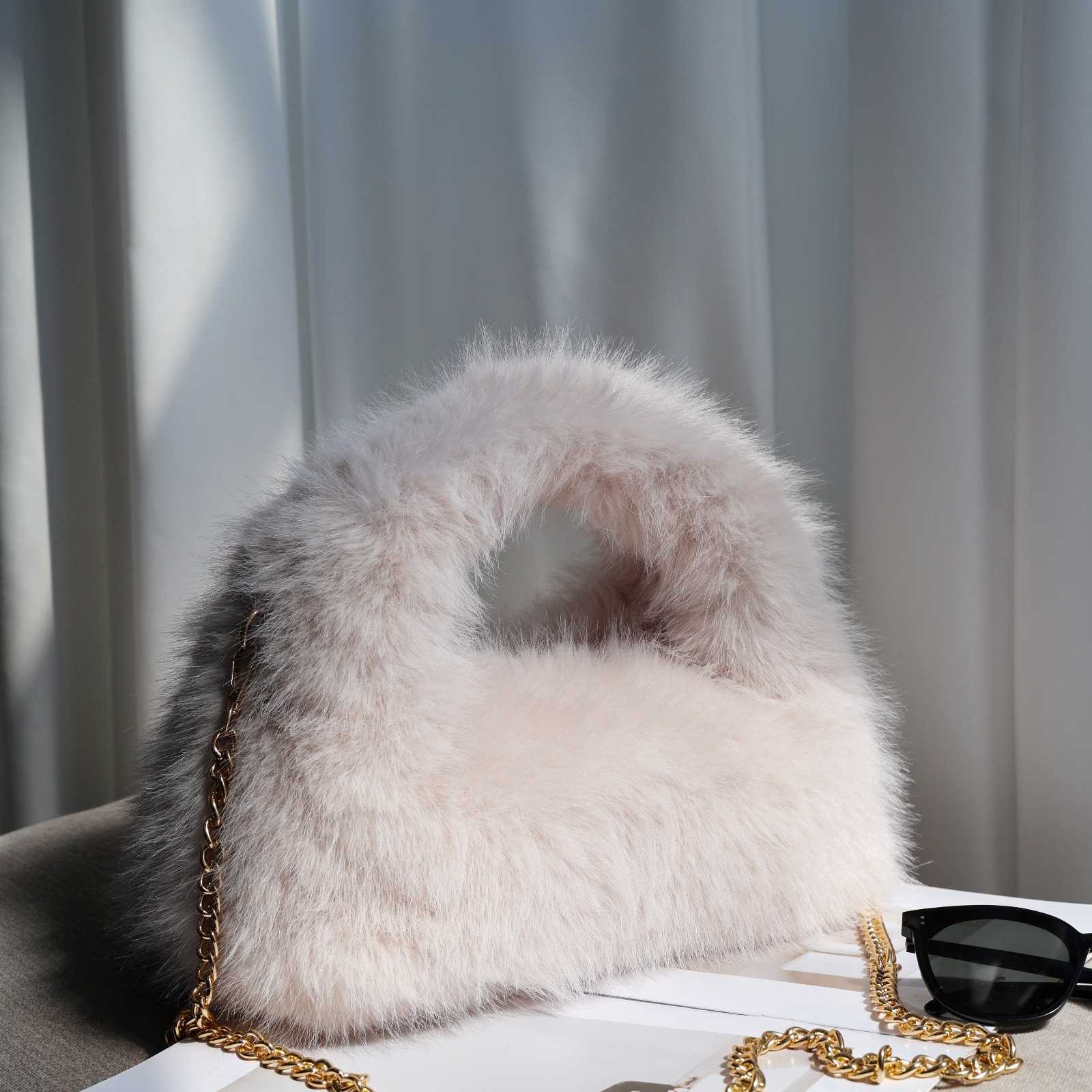 25 Autumn Winter New Korean Version Plush Handbag Imitation Fox Fur Hobobag Clutch Large Capacity Wandering Bag