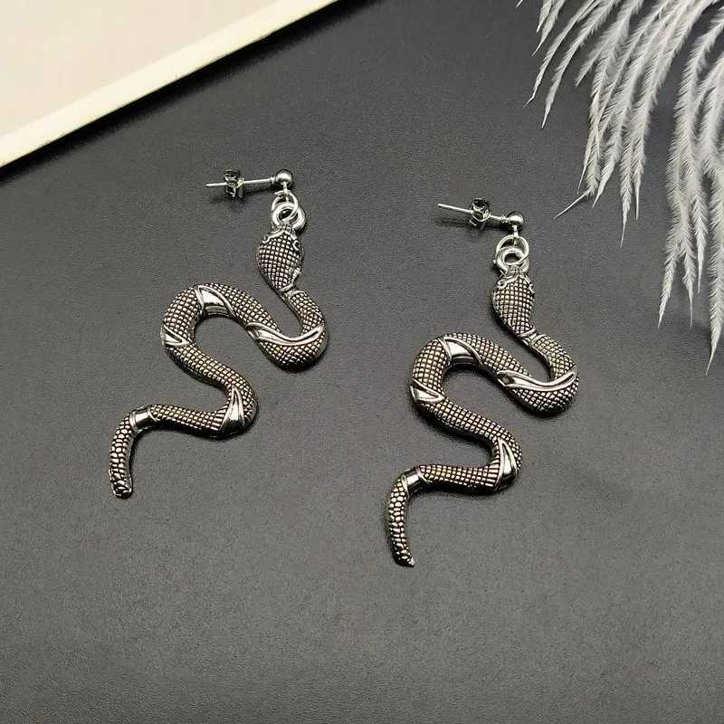 2021 Trendy Vintage Snake Shape Dangle Earrings for Women Girl Retro Drop Earrings Cute Object Earring Jewelry Bijoux J251021