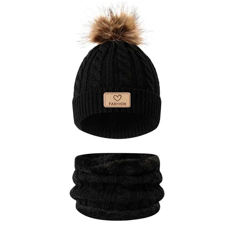 This set of childrens knitted singleball knitted hat and scarf is suitable for children aged 3 to 12 to wear J251021