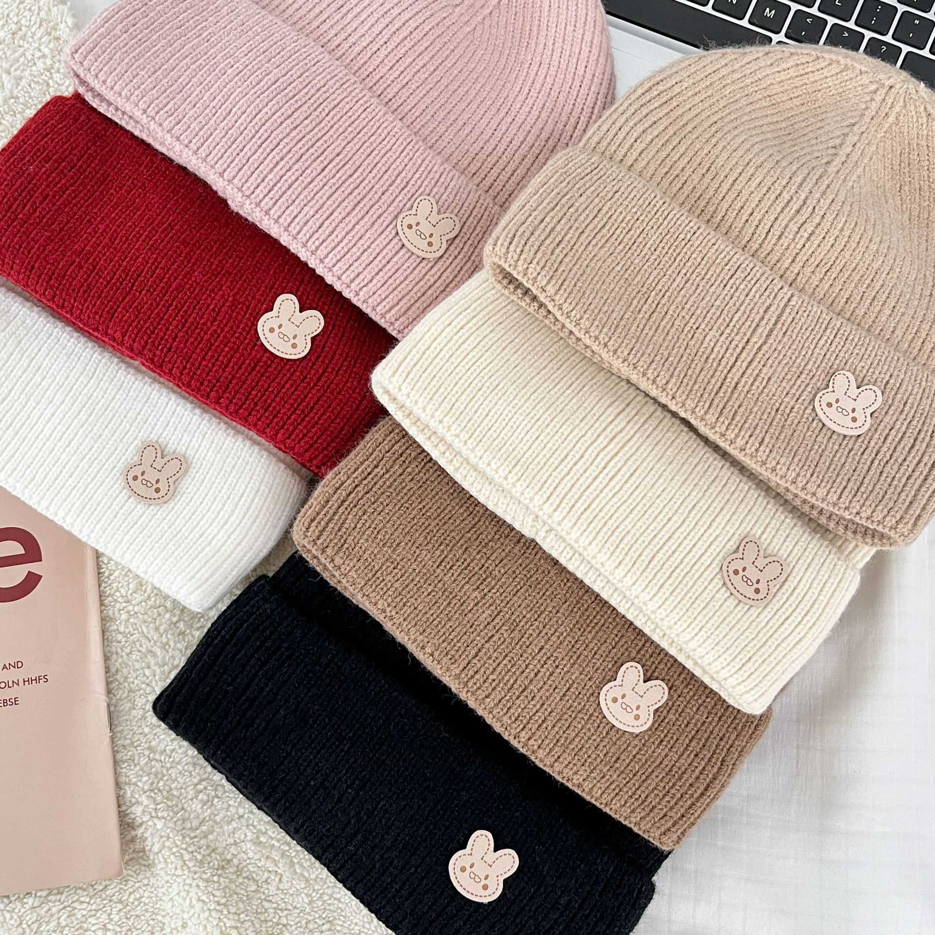 Style Cute Rabbit Label Knitted Hat for Women Fleecelined Thickened Wool Hat with Letter Label Unisex H251020