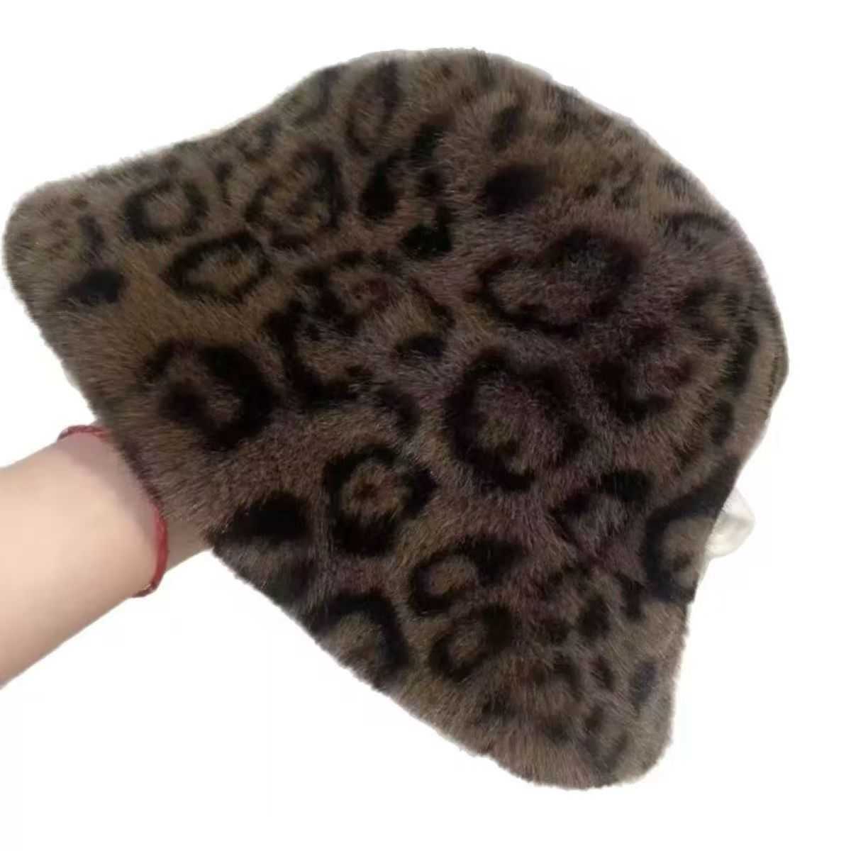 Leopard Print Fisherman Hat for Women Autumn and Winter Furry and Thickened Warm Bucket Hat Fashionable and Versatile Ear Protection Water Bucket Hat 