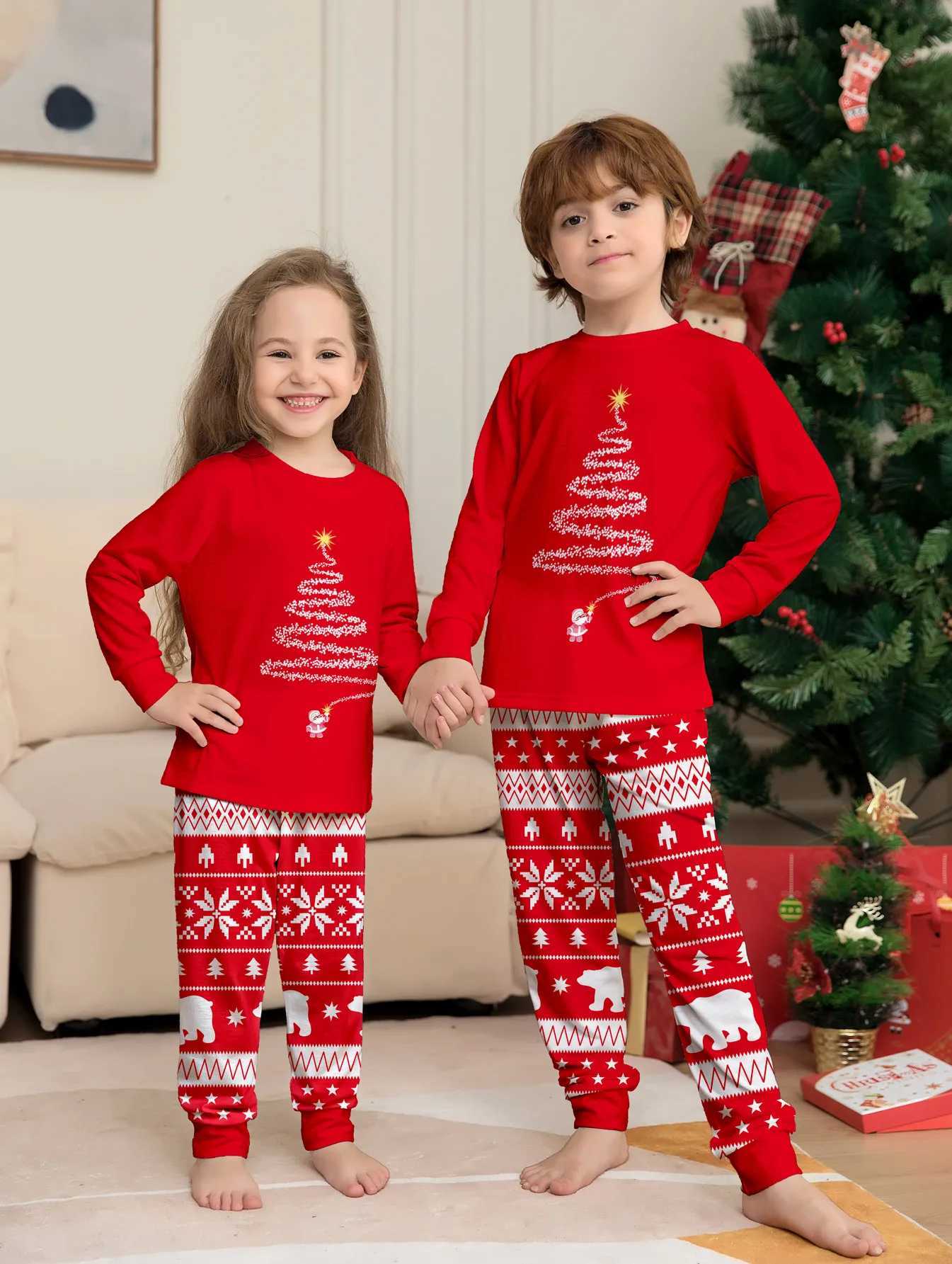 2024 Christmas Pajamas Baby Mother Kids Daughter Mommy Family Set Xmas Pjs Long Sleeve Sleepwear Matching Outfits L251021JDSF