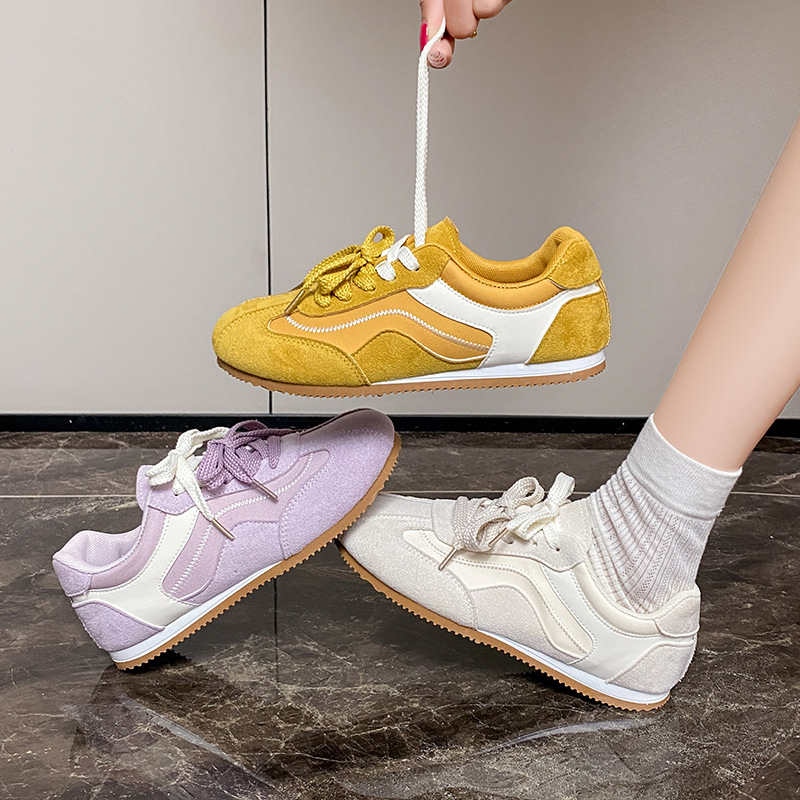 Retro flat German training women's new versatile casual Forrest Gump shoes in the spring and summer of round toe white shoes and high heels