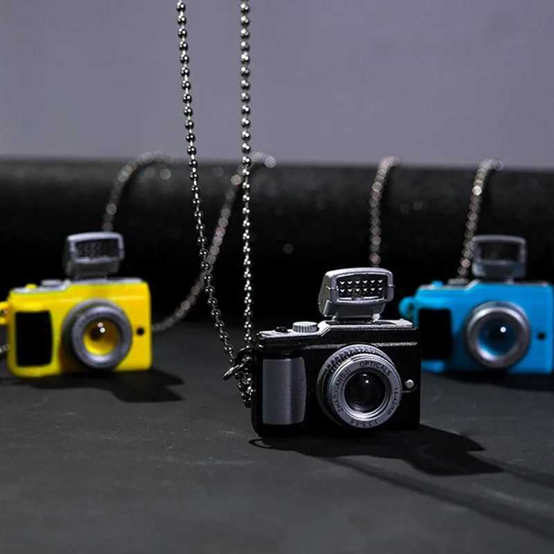 Fashion Flash Light Camera Necklace For Women Men Punk Long Chain Necklace Vintage Camera Pendant Necklaces Party Jewelry XJ250717