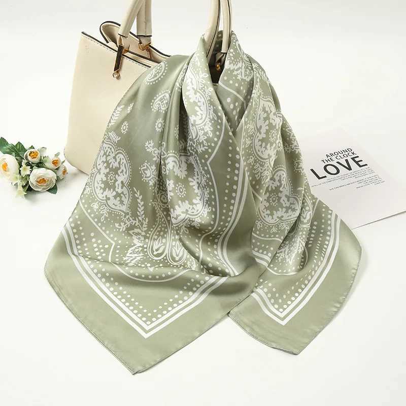 1 pcs 70X70 European and American Hot Sale Vintage Paisley Small Cashew Flower Satin Square Silk Scarf W251021