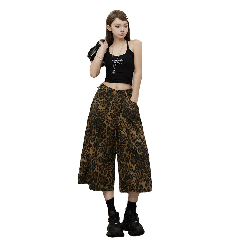 2025 American leopard print women's jeans summer new straight tube loose high waist slim fit versatile autumn and winter new designer pants wide 