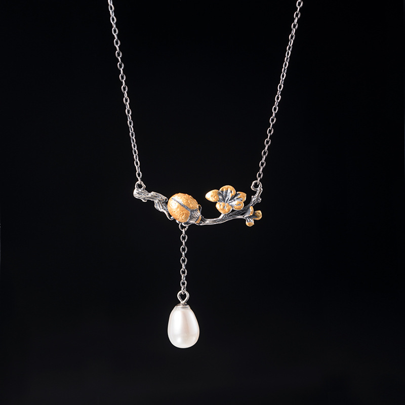 Necklace for women S925 sterling silver necklace with four leaf clover zircon for women's temperament simple seven star ladybug pendant collarbon