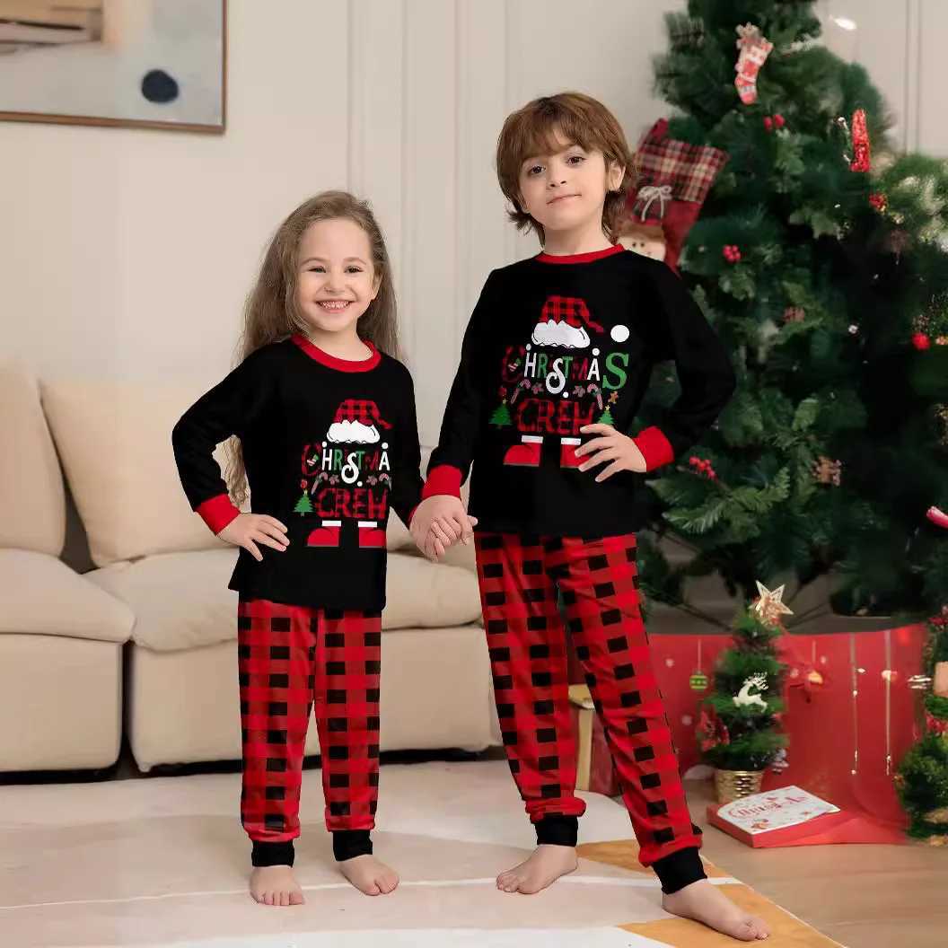 Christmas Family Matching Outfits Mom Dad Kids Pajamas Sets Baby Rompers Casual Loose Sleepwear Xmas Family Look Soft Pyjamas L251021LTHT