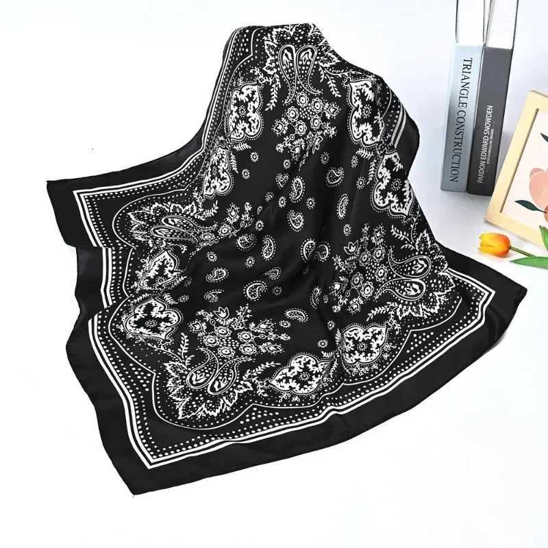 Women Scarf 70cm Black Hip Hop Bandana Kerchief Paisley Printed Hijab Headwear Wrist Hairwrap Square Scarves Print Handkerchief W251021