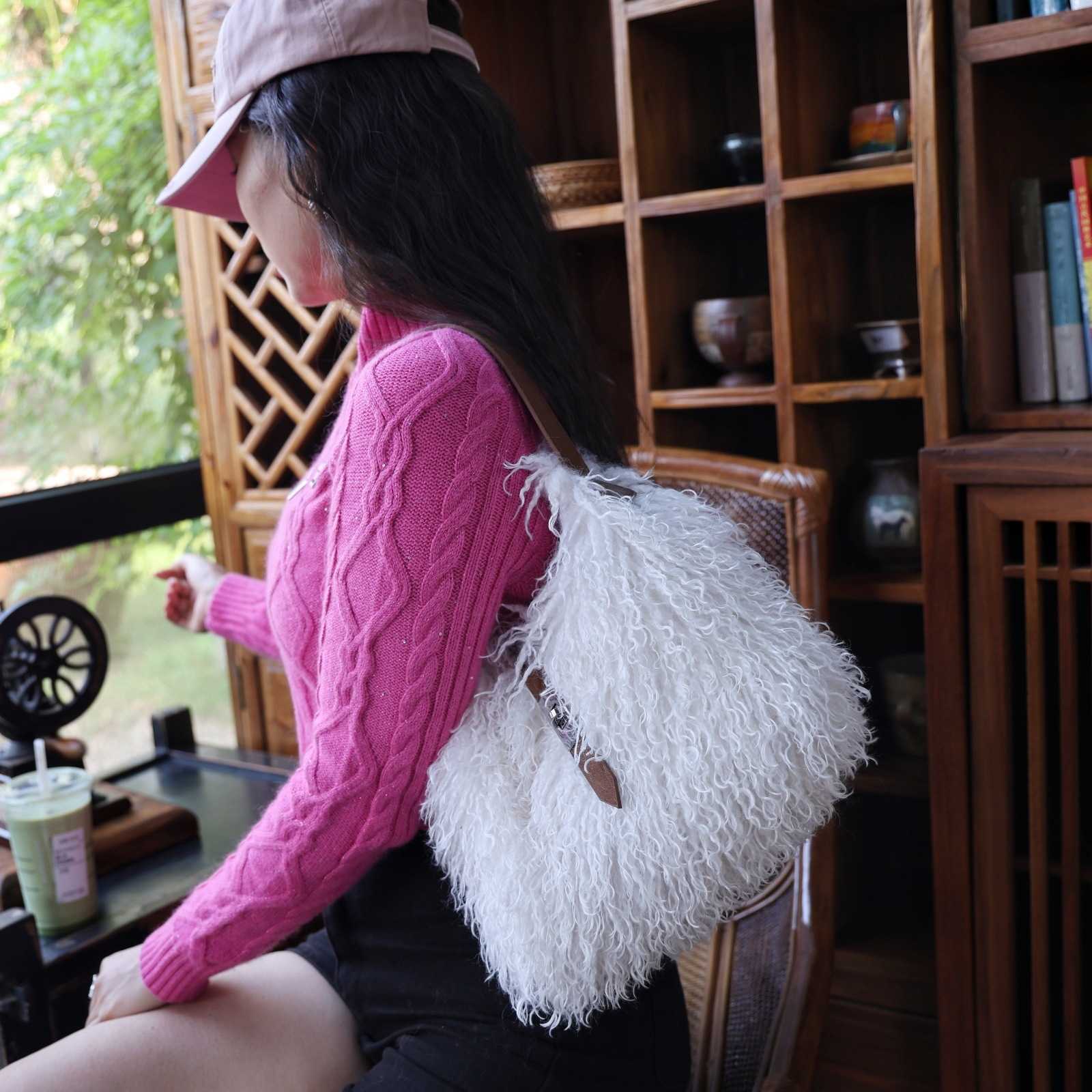 25 Autumn Winter New Imitation Beach Wool Handbag Crossbody Bag for Women Sweet Spicy Girl Y2K Underarm Bag Shoulder Bag 426