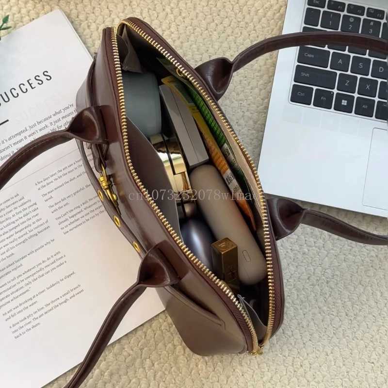 Y2K Retro PU Leather Solid Underarm Bags for Women Korean Fashion Simple Ladies Commute Tote Bag Female Versatile Handbag PursesXJ251021