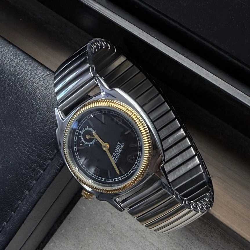 Vintage spring str womens independent second dial retro light luxury fashion niche quartz Telescopic strXJ251021