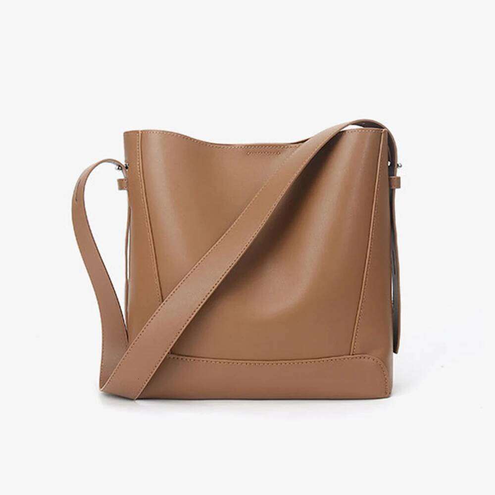 Simple Women Bucket Shoulder New Solid Color Handbags Retro Large Capacity Tote Bags Genuine Leather Women's Bag 2025
