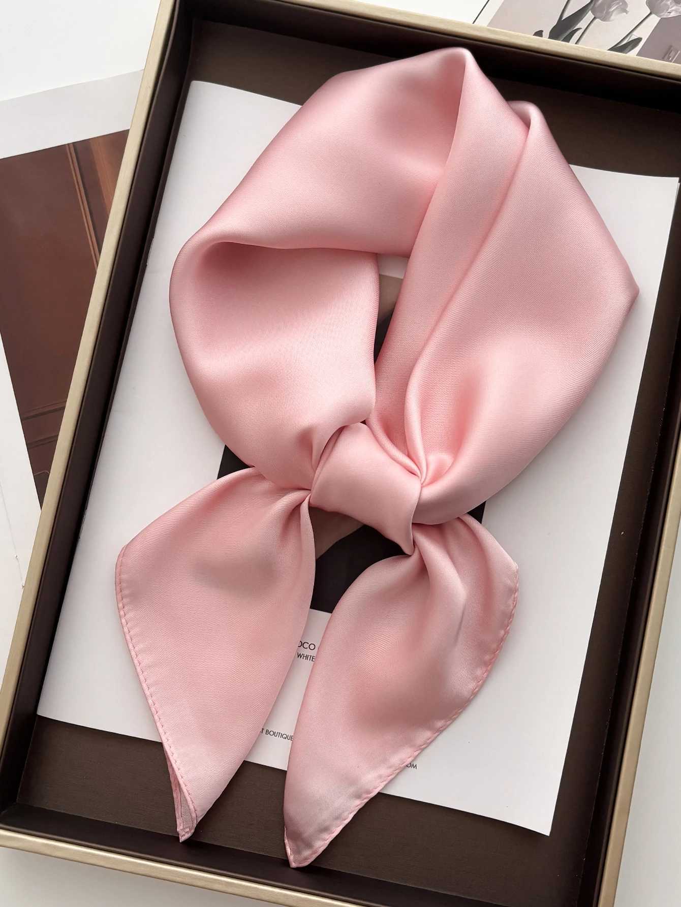 Luxury Print Square Scarf Wen Fashion Satin Bandana Lady Shawl and Wrap band Scarves Hair Band Neckerchi HijabW251021