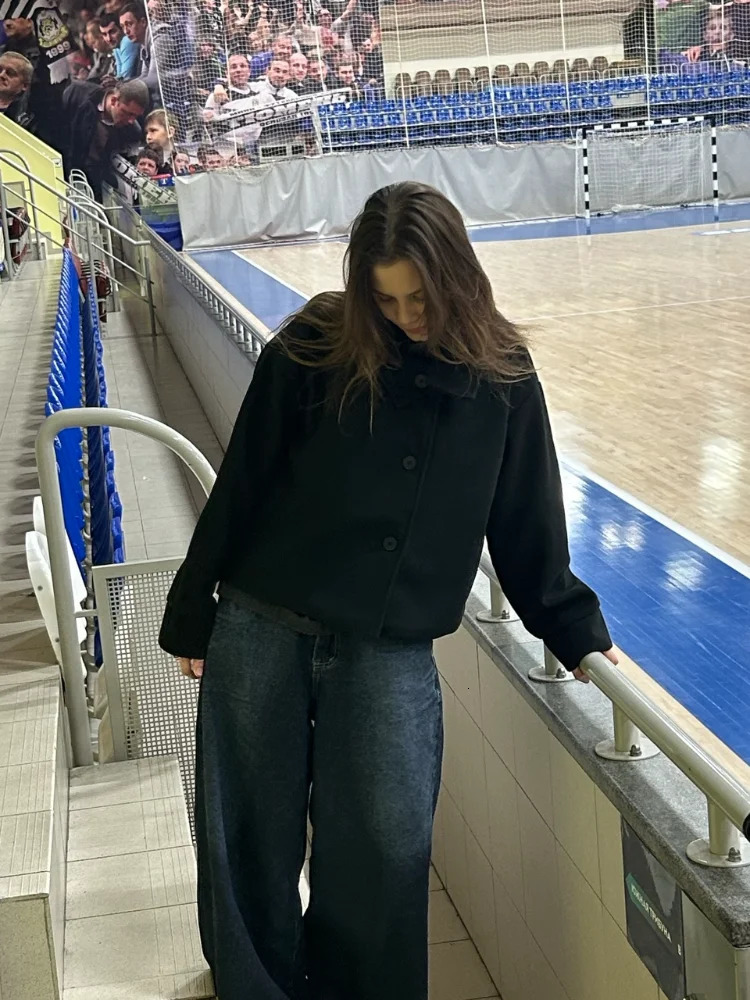 Stand Collar Women Winter Woolen Coat Spring Single Breasted Loose Female Long Sleeve Jacket Office Lady Street Short Coats 251021