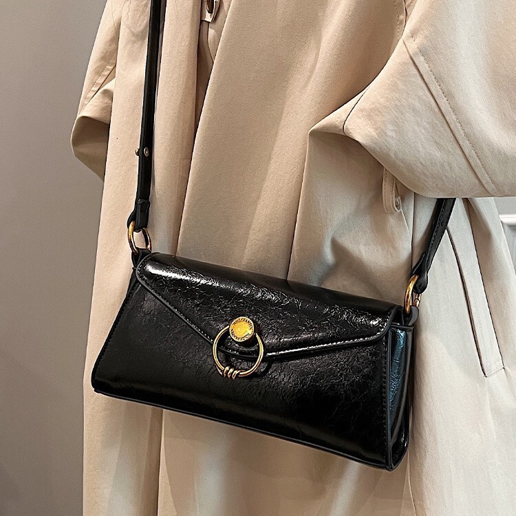 Autumn and Winter New Fashionable Women's Shoulder Bag New Texture Designer Bag Underarm Bag Retro Style Commuter Minimalist Small Square Bag