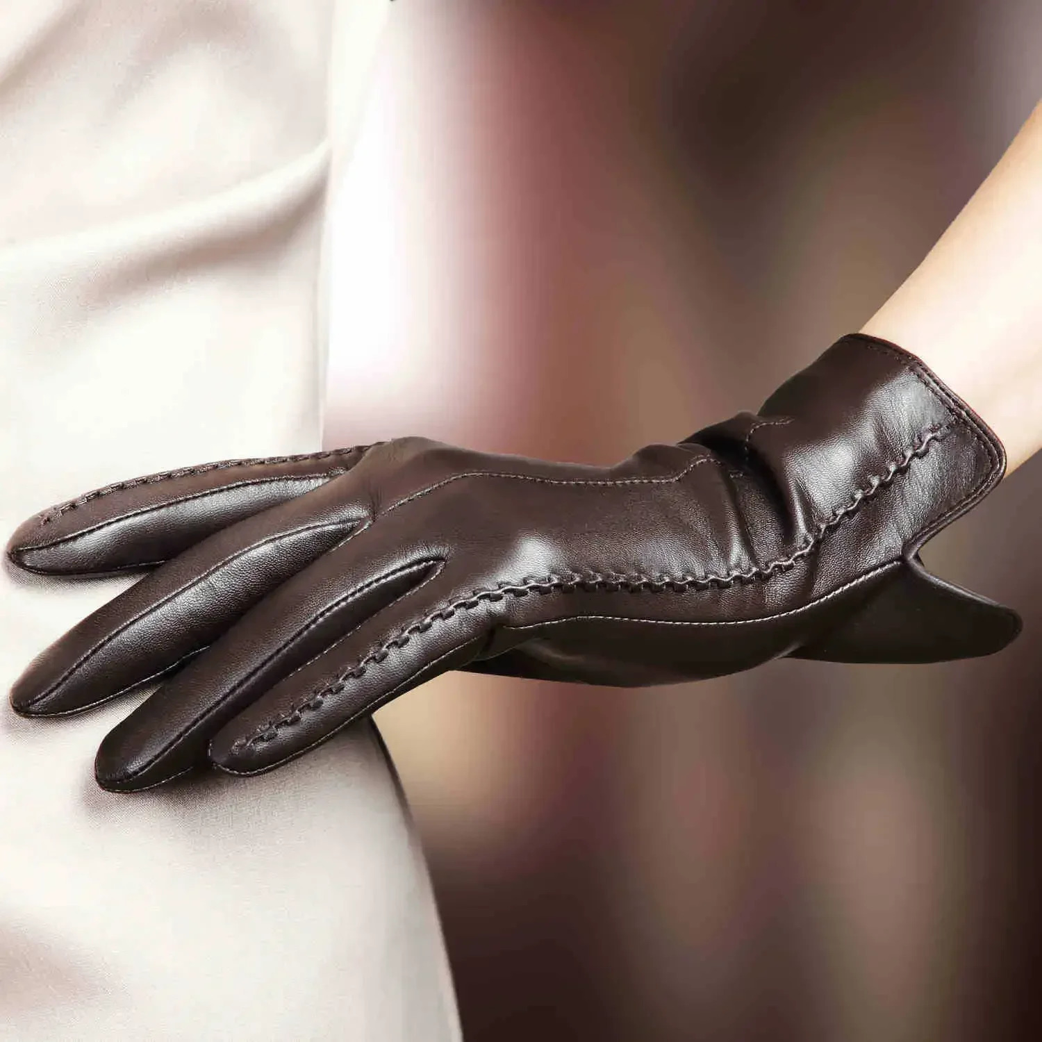 High Quality Elegant Women Leather Gloves Genuine Lambskin Leather Autumn Spring Winter Thermal Trendy Female Glove G564 251020