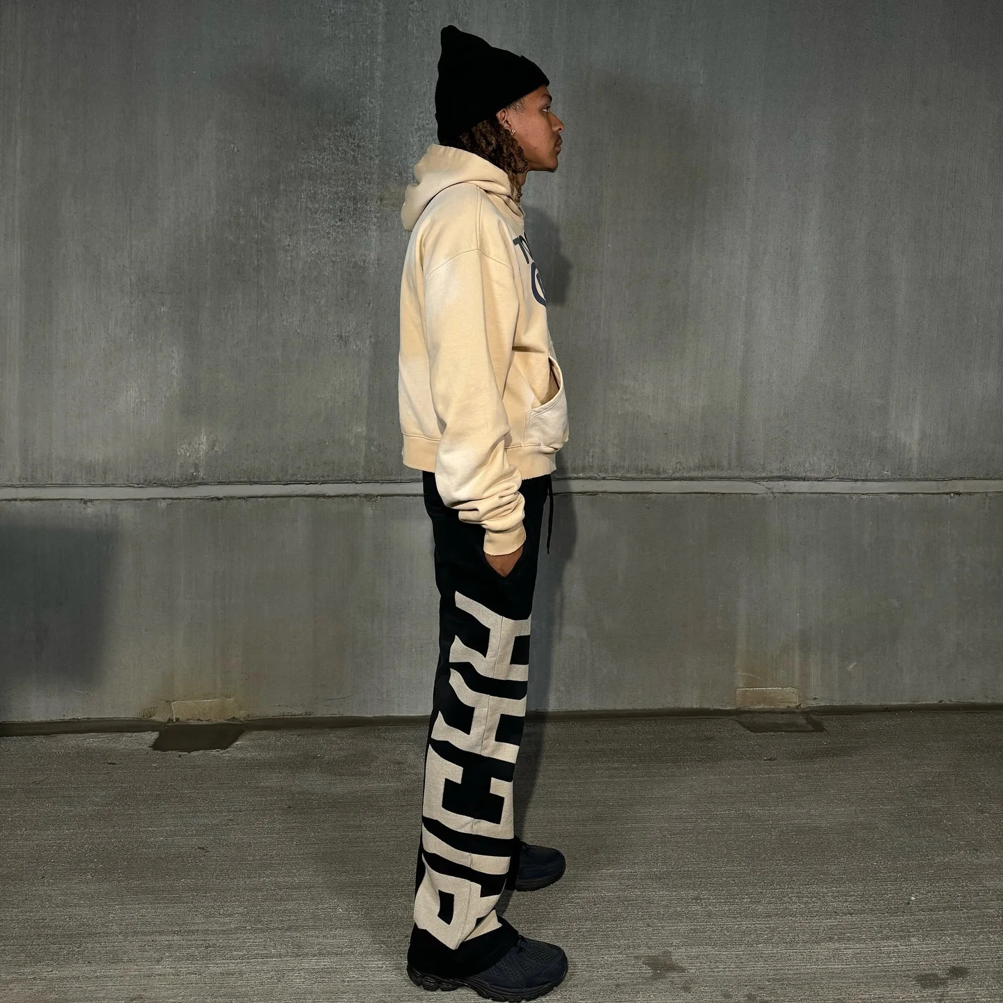 American Retro HipHop Loose Jogging Pants For Men and Women Y2K Harajuku Gothic Casual Joker Sports Fitness 251017