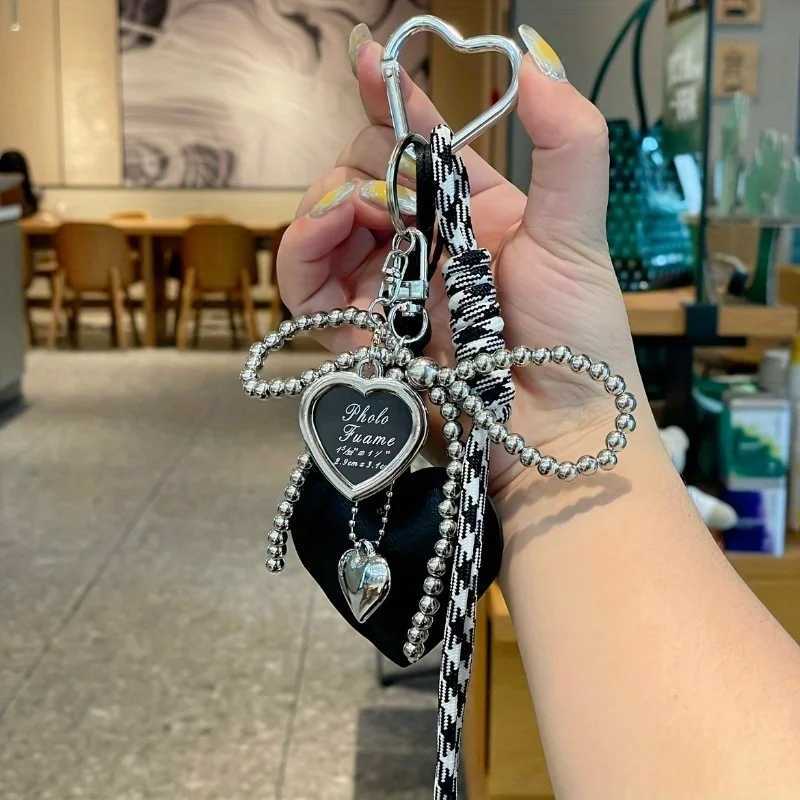 Trendy Leather Heart Bow Keychain Delicate Beaded Keyring Car Key Holder Bag Pendant Decoration For Girls Gift J251121