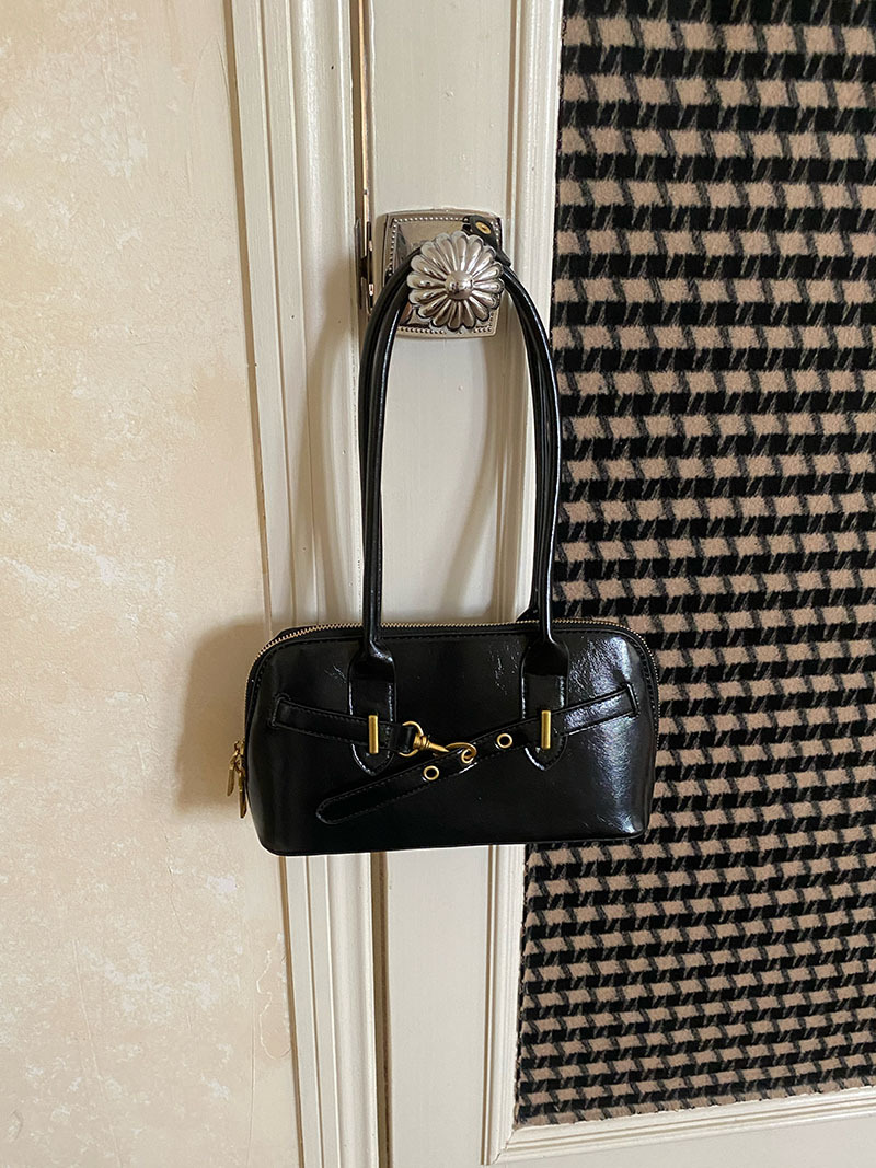 2025 New Women's Korean Ins Shoulder Bag In Stock - Handheld Underarm, Minimalist Designer Style Purse