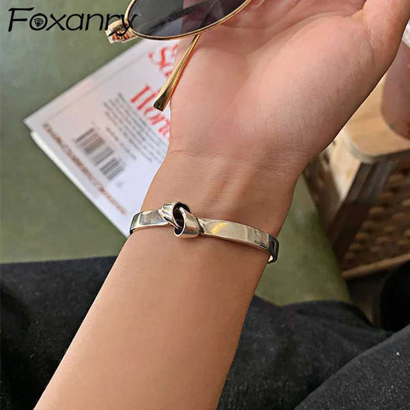 Foxanry Minimalist Silver Color Cuff Bracelets for Women Couples New Fashion Simple Knotted Geometric Party Jewelry Gift J251021