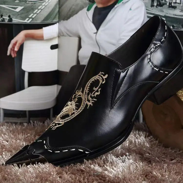 Chinese Style Slip on Embroidery Dress Shoes Elegant Plus Size Pointed Toe Banquet Fashion Cow Leather Man Wedding 251011