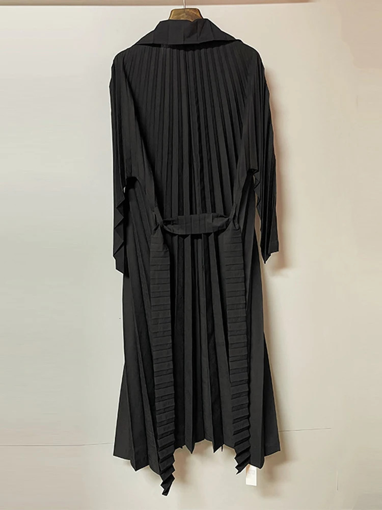 GVUW Pleated Lapel Windbreaker Women Single Breasted Full Sleeve Laceup Solid Color Vintage Style 2025 Trench Coats 17G9335 251013