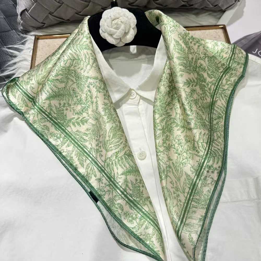 green Women 100 Mulberry Silk Scarf For Hair Headscarf Spring Fall Elegant Floral Small Silk Square Neck Scarves Neckerchief W251021